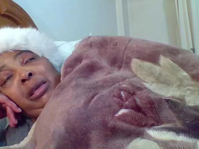 Offline pussylips53 on BongaCams