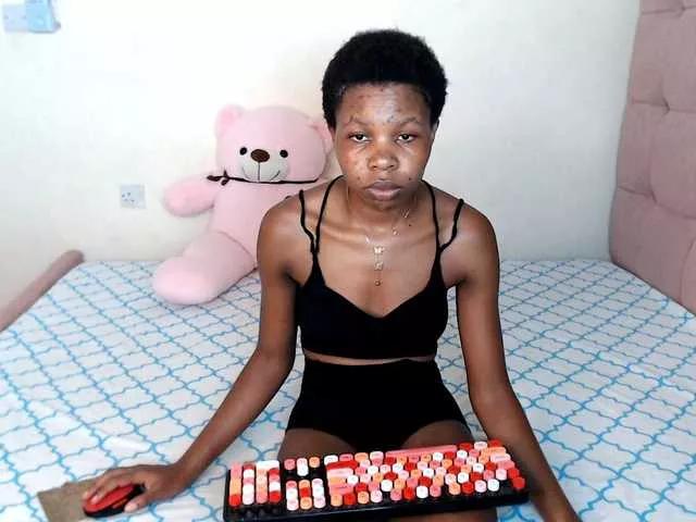 QueenTiff on BongaCams 