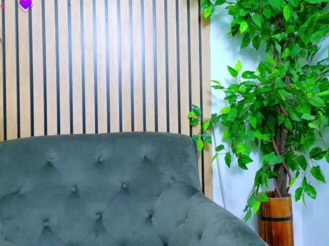 Raisa-Moon on BongaCams 