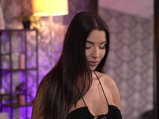 RavenBelrose on BongaCams