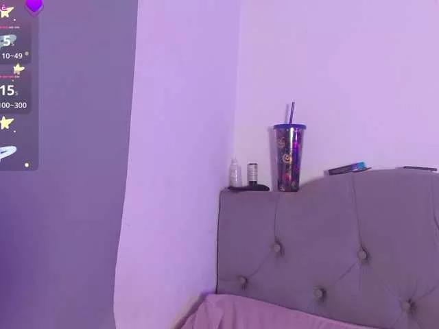 Offline Red-moonn on BongaCams