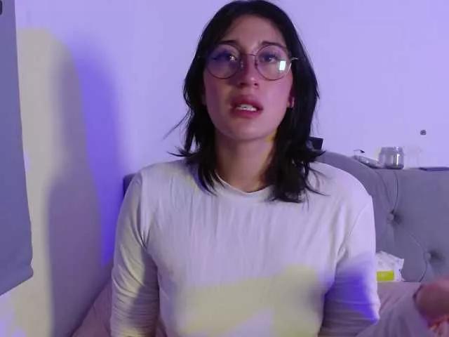 Offline Red-moonn on BongaCams