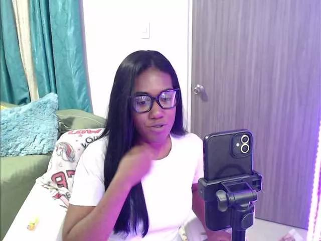 ReginaCorleone on BongaCams 
