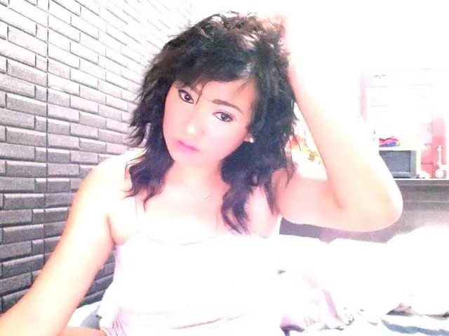 Rosselyn on BongaCams 