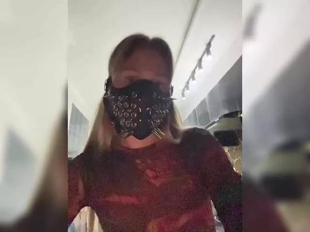 Roxana5 on BongaCams 
