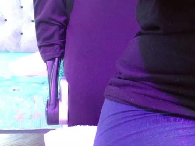 Offline ROXIEE on BongaCams