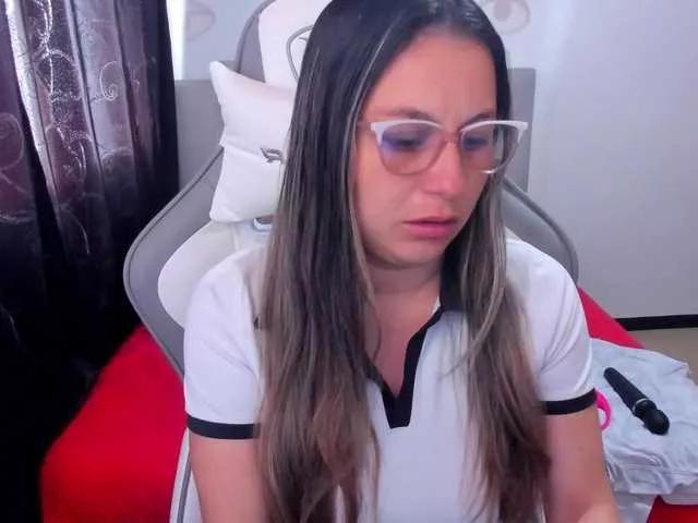 samantha--wilson on BongaCams