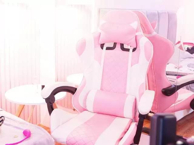 SamaraCollinss on BongaCams 