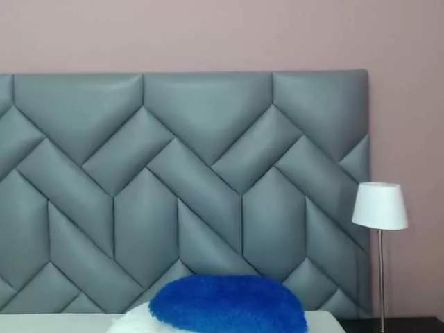 Offline SammyRose on BongaCams