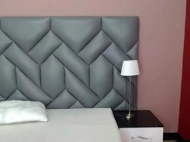 Offline SammyRose on BongaCams