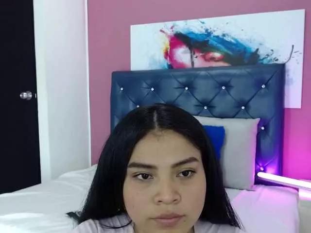 Offline SammyRose on BongaCams