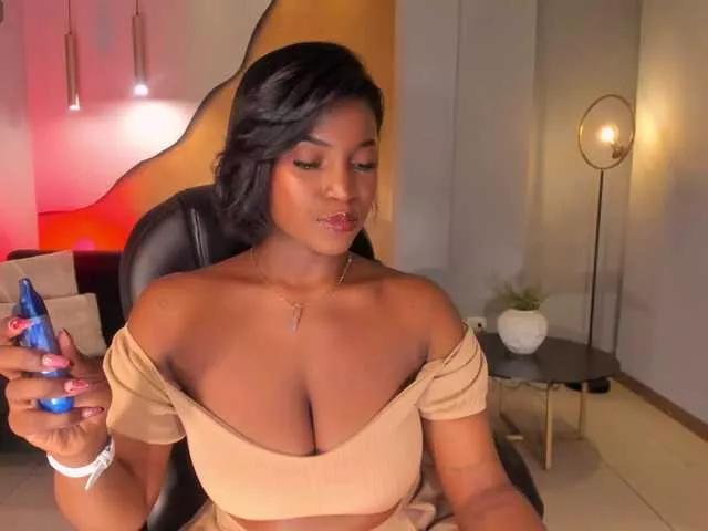 SavannahStorm on BongaCams 
