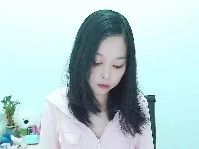 Freechat Selinababy99 on BongaCams