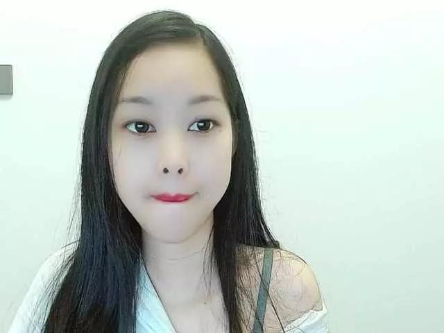 Freechat Selinababy99 on BongaCams