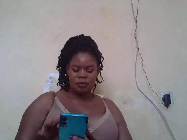 Freechat Sexydove on BongaCams