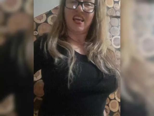 Offline Sexynomad01 on BongaCams