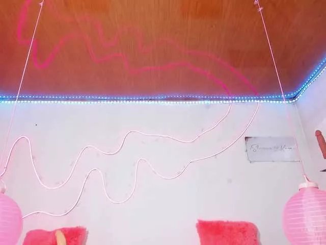 Offline Shannon-kane on BongaCams