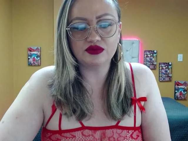 Shantal-w on BongaCams 