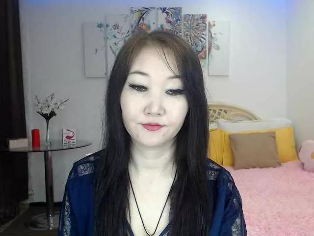 ShellyMoon on BongaCams 