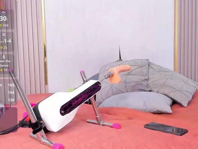 Offline Skylar-Smith on BongaCams