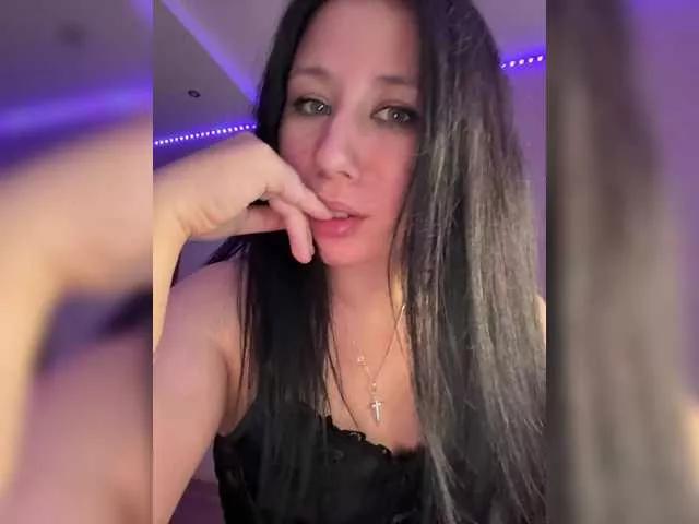 SLUZHANKA on BongaCams