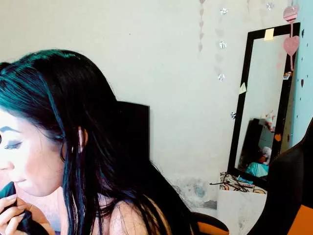 Offline sofilopez on BongaCams