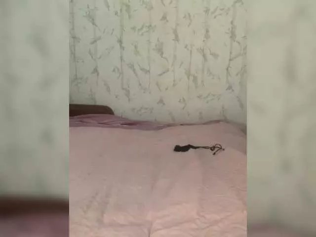 Offline Sophialanguage on BongaCams