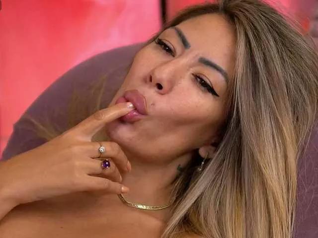 SophiaPotts on BongaCams