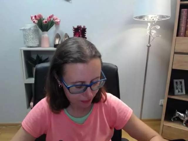 Offline sparkleLizzy on BongaCams