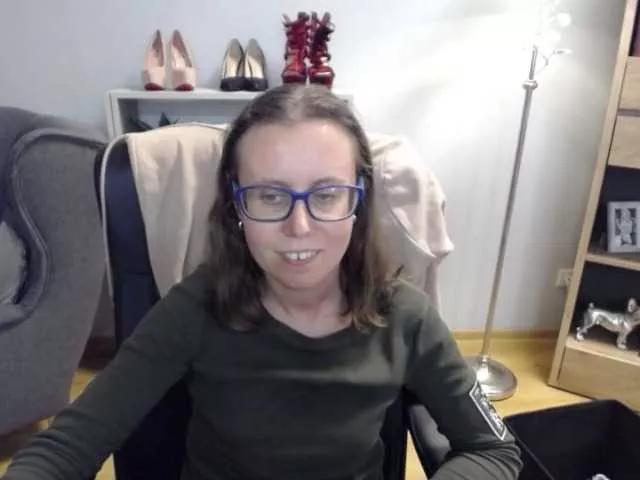 Offline sparkleLizzy on BongaCams