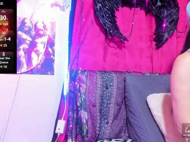 Offline staacy37 on BongaCams