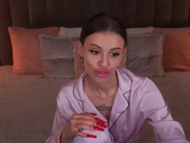 Sunshine1Li on BongaCams 