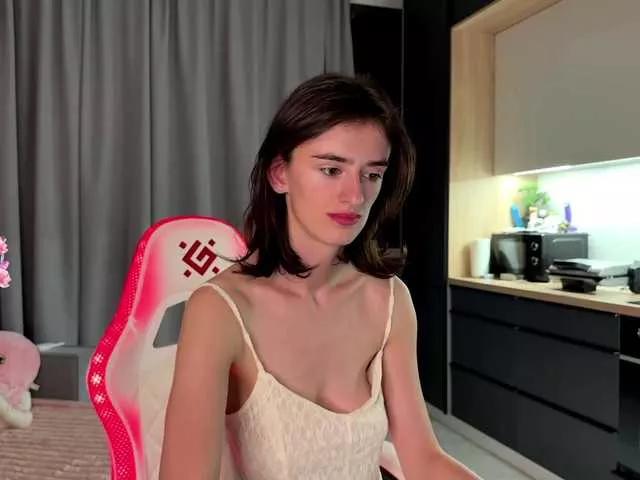 SweetieTati on BongaCams 