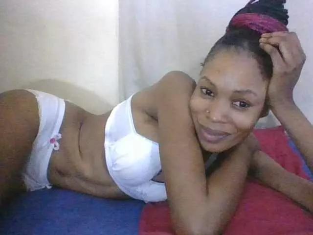 Sweetpetite254 on BongaCams
