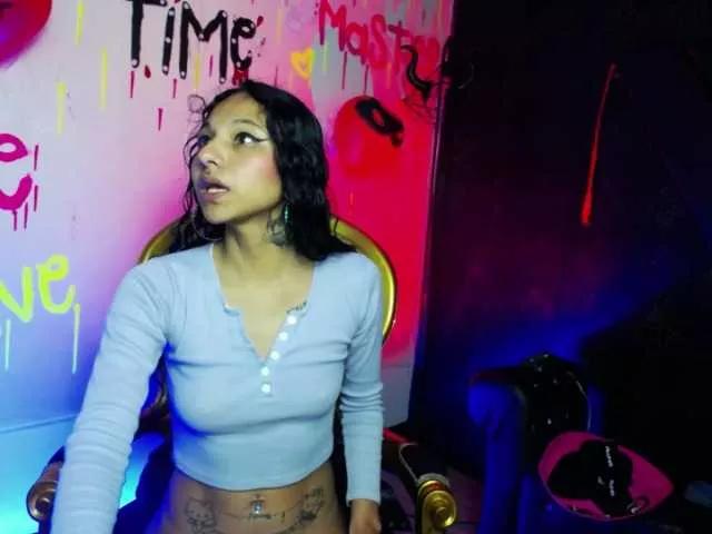 Offline Sweettpleasure on BongaCams