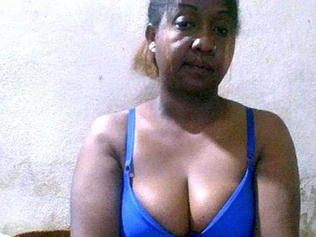 Sylivinaahh on BongaCams