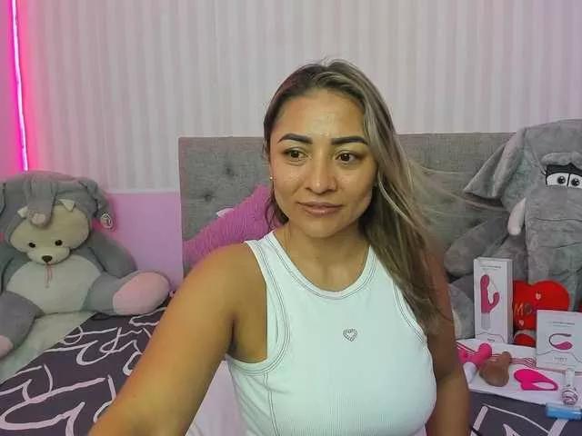 taste-bigass on BongaCams 