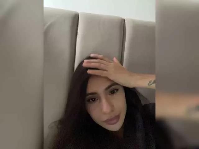 TinyRouse on BongaCams 