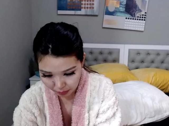 TomiLun on BongaCams 