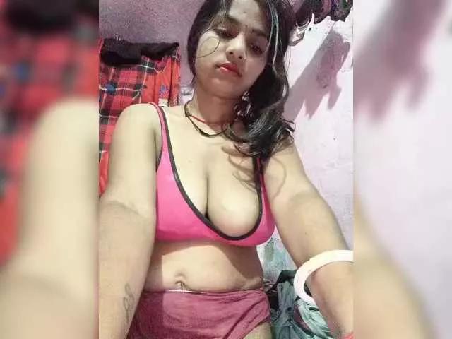 Tunnidelhi on BongaCams 