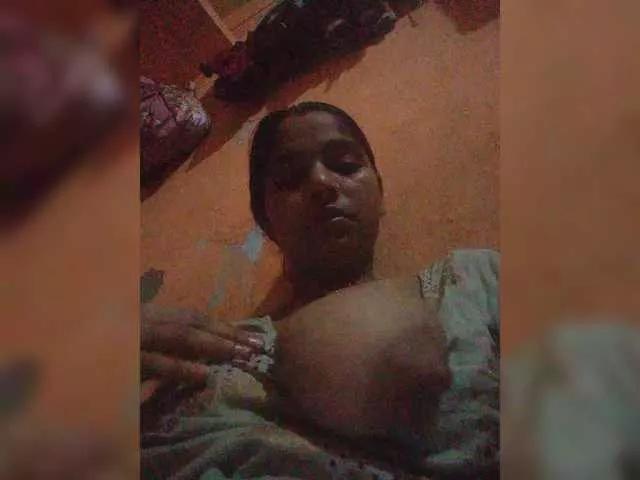 Tunnidelhi on BongaCams 