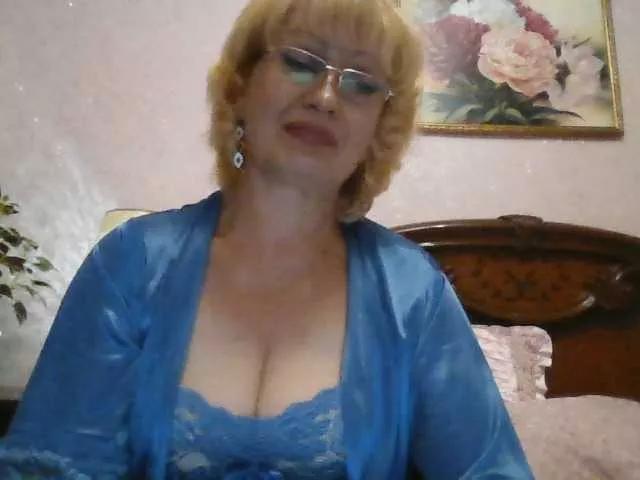 Offline Ur-Mami on BongaCams