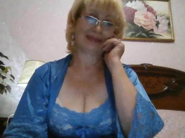 Offline Ur-Mami on BongaCams