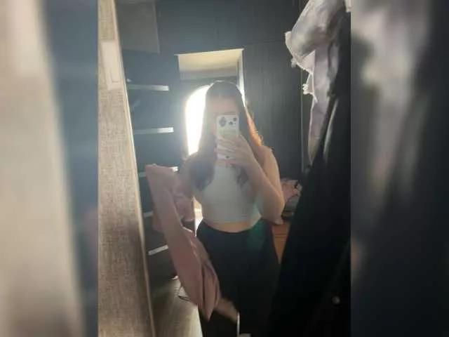 Ustinya on BongaCams