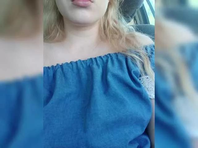 Vina-Nelly on BongaCams