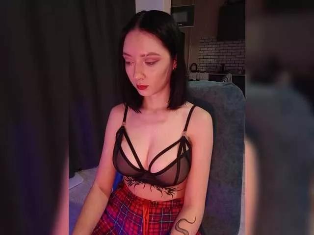 WeQueen- on BongaCams 