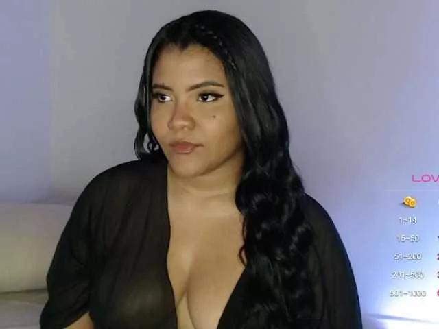 yalashows on BongaCams 