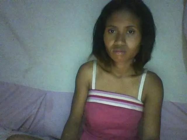 Offline YoungNatie on BongaCams