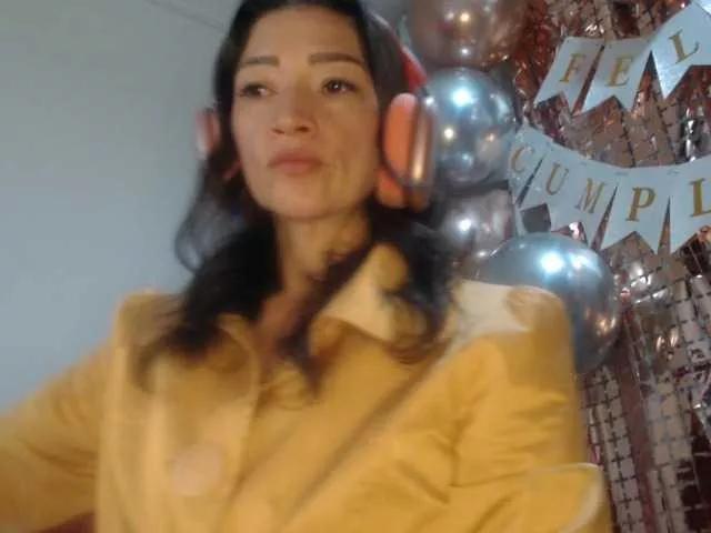 Offline Yuli-sx on BongaCams