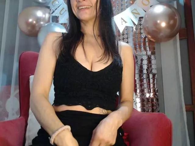 Offline Yuli-sx on BongaCams